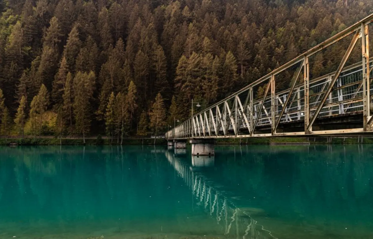 lake bridge